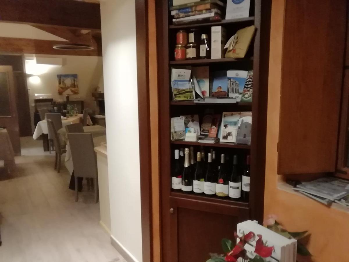 Il Roccolo Di Valcerasa * Treia