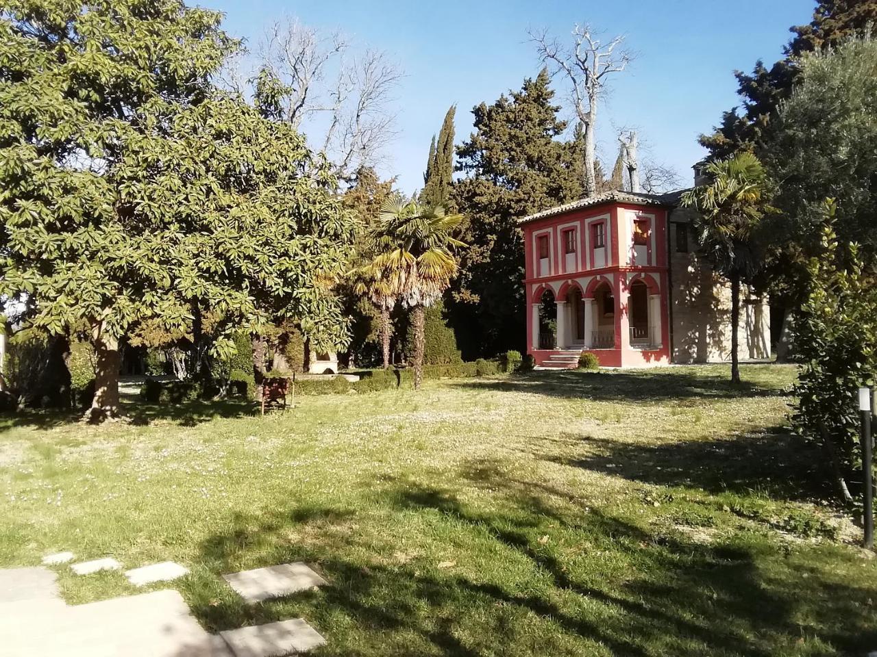 Il Roccolo Di Valcerasa * Treia